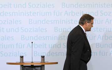 Αεροπορική επιδρομή στο Αφγανιστάν οδηγεί Γερμανό υπουργό σε παραίτηση