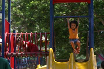 Όχι κάμερες σε παιδικές χαρές, έκρινε η Αρχή Προστασίας Δεδομένων