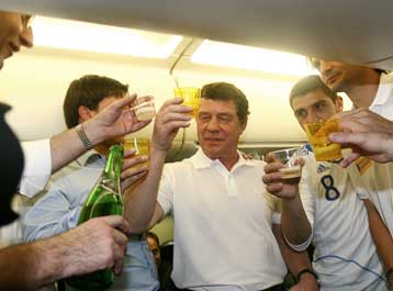 Στο νοσοκομείο ο Ρεχάγκελ από κρυολόγημα που τον ταλαιπωρούσε