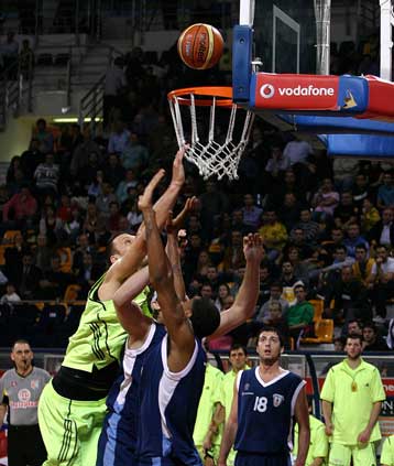 Σοβαρεύτηκε και νίκησε τα Τρίκαλα με 81-66 ο Αρης