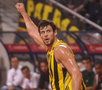 Δύο μήνες εκτός αγωνιστικής δράσης μένει ο Μπάρλος