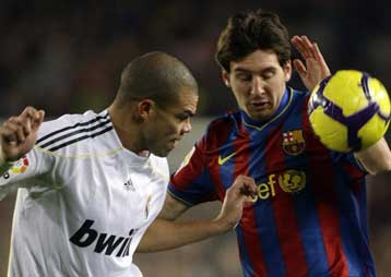 Έστω και με δέκα, η Μπαρτσελόνα ξανά στην κορυφή