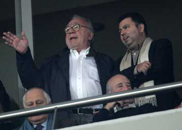 Μπορούσαμε και άλλα γκολ, εκτίμησε ο Σ. Κόκκαλης που δίνει πριμ 200.000 ευρώ