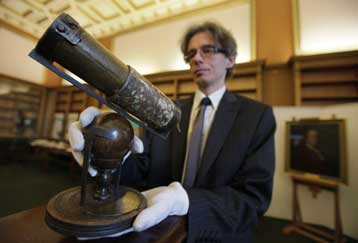 Ιστορικές επιστημονικές δημοσιεύσεις online από τη βρετανική Βασιλική Εταιρεία