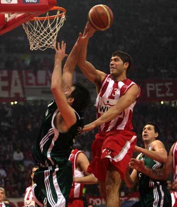 Βασιλόπουλος, Χαλπερίν και Κλέιζα ρίχνουν τους τόνους