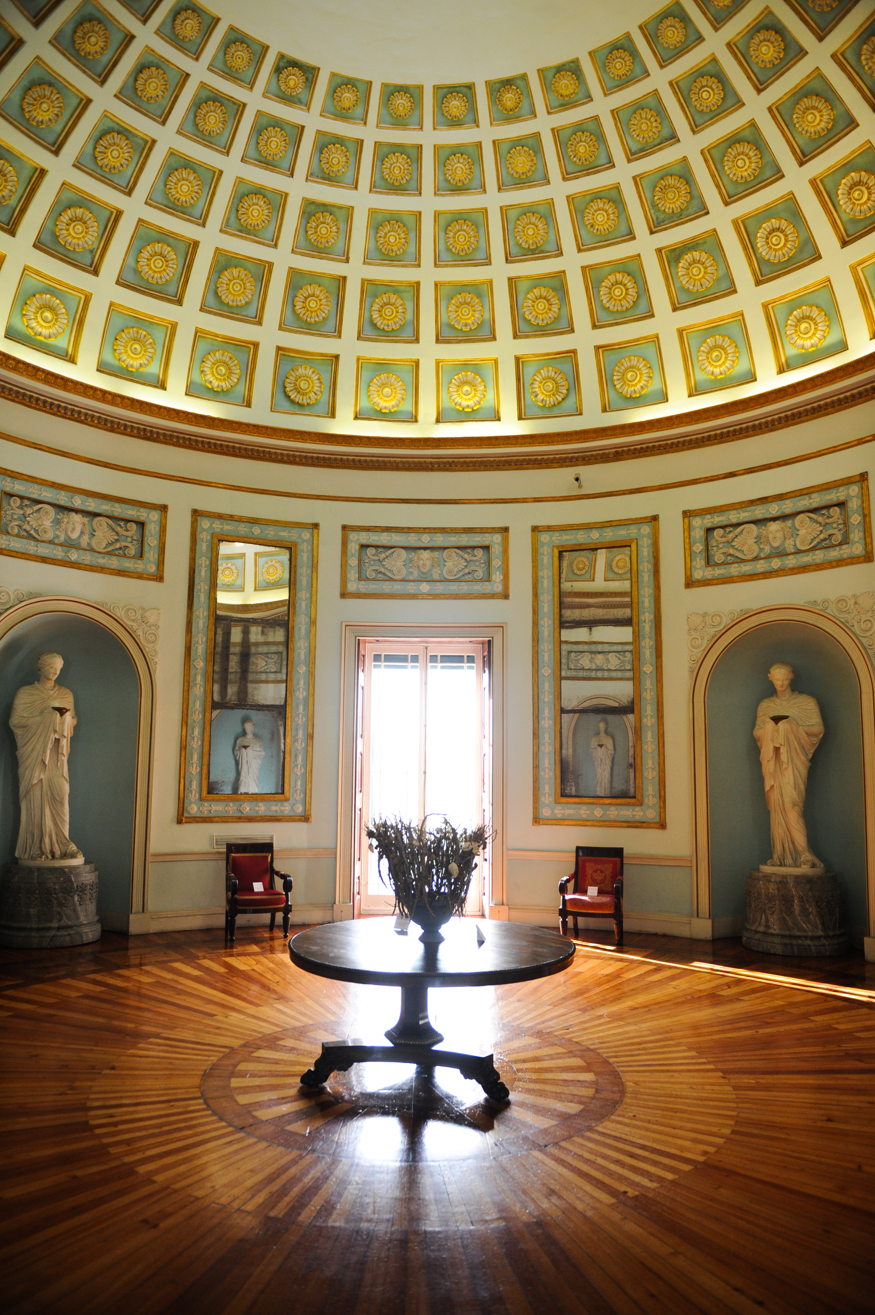 Πόλη Κέρκυρας, τα φρούρια και το ανάκτορο