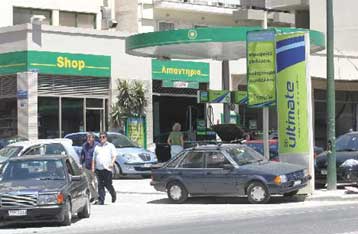 Στα 1,079 ευρώ ανά λίτρο η μέση τιμή της αμόλυβδης βενζίνης