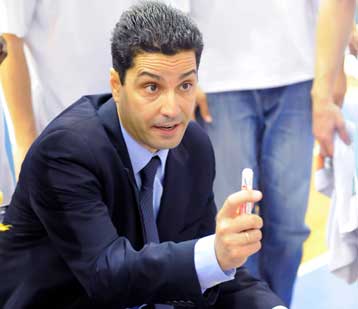 Ο Μονς αντικαταστάτης του Έντουαρντς στον Κολοσσό Ρόδου