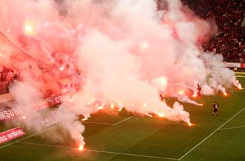 Σε απολογία ο Ολυμπιακός για το ντέρμπι στο Καραϊσκάκη