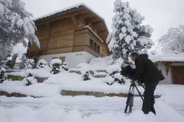 Στο σαλέ του μεταφέρεται ο Ρομάν Πολάνσκι εν αναμονή τυχόν απόφασης απέλασης