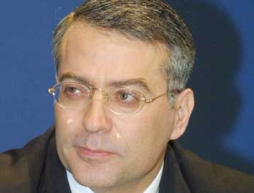 Ανέλαβαν επισήμως το τιμόνι της Εθνικής Τράπεζας οι Απ.Ταμβακάκης και Β.Ράπανος