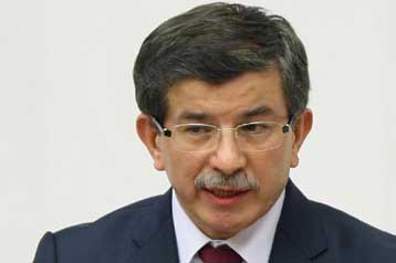 «Γίναμε σκλάβοι της αντιπαράθεσής μας», τονίζει ο Αχμέτ Νταβούτογλου