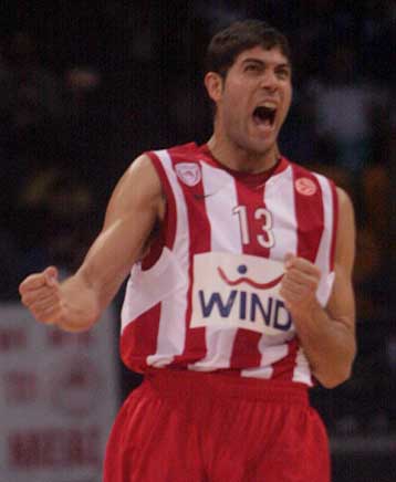 Ο Π.Βασιλόπουλος μιλάει για το ντέρμπι, τη Γαλλία και χαρίζει 20 βιβλία της Εθνικής