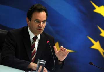 Από τους ελεύθερους επαγγελματίες ξεκινά η μάχη κατά της φοροδιαφυγής