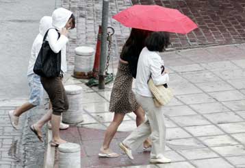 Σαββατοκύριακο με ισχυρές βροχές σε όλη τη χώρα προβλέπει η ΕΜΥ