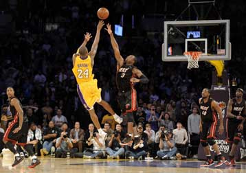 Επιτέλους Νίκη για Νετς, ο Κόμπι «μίλησε» στην εκπνοή