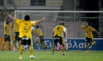 Παρθενική εκτός έδρας νίκη του Αρη με 2-0 επί του Λεβαδειακού