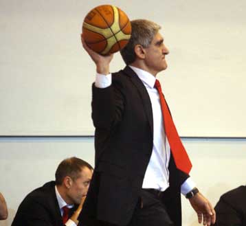 Ο Γιαννάκης μίλησε για την κόπωση του Ολυμπιακού και ο Κουφός για τον Κάρτερ