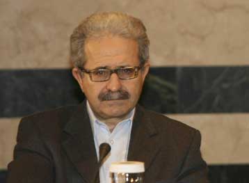 Κυβέρνηση εθνικής ανάγκης προτείνει ο Μίμης Ανδρουλάκης