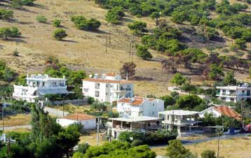 Εισηγήσεις στο υπουργείο Οικονομικών για φόρο στα εκτός σχεδίου οικόπεδα