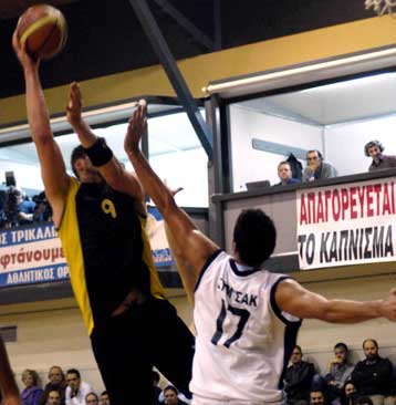 Περίπατος του Αμαρουσίου στα Τρίκαλα με 81-69