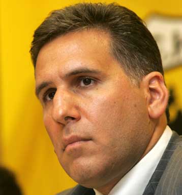 Αποδείξεις της οικονομικής επιφάνειάς του ζητά από τον Κοζώνη ο Νοτιάς