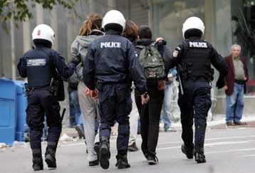 Τρεις δικογραφίες για τα επεισόδια στη διάρκεια της πορείας της Κυριακής