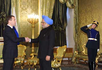 Συνεργασία στην πυρηνική τεχνολογία αποφάσισαν Ρωσία-Ινδία