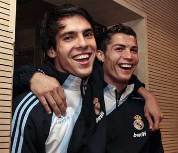 El clasico «μονομαχία» για την ανάδειξη του κορυφαίου ποδοσφαιριστή για το 2009