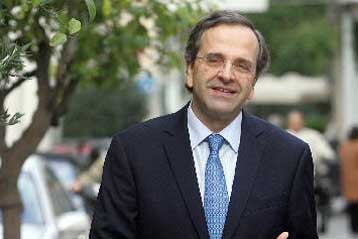 Στηρίζει επανεκλογή Παπούλια ο Αντώνης Σαμαράς