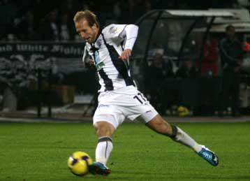 Φόβοι για Μουσλίμοβιτς που είχε ενοχλήσεις στο γόνατο