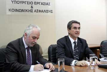 Βασική σύνταξη, ενοποιήσεις Ταμείων και περικοπές πρόωρων συντάξεων στο Ασφαλιστικό