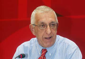 Υποψήφιος ξανά για το Δήμο Αθηναίων δηλώνει ο Νικήτας Κακλαμάνης