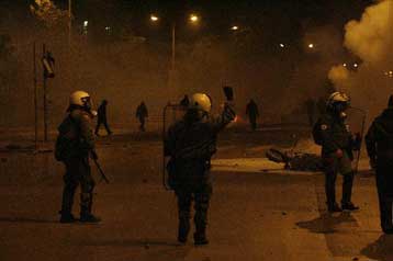 Τρεις προφυλακιστέοι για συμμετοχή σε επεισόδια στη Θεσσαλονίκη