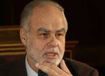 Παραιτήθηκε ο πρύτανης του πανεπιστημίου Αθηνών Χρ.Κίττας