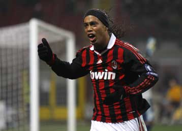 Κορυφαίος παίκτης της δεκαετίας ο Ροναλντίνιο και του 2009 ο Μέσι