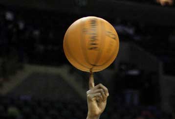 Σαρωτικός Ολυμπιακός, στην παράταση ο Αρης, νίκες για Πανελλήνιο, Μαρούσι και Κολοσσό