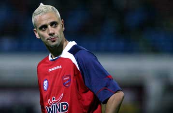 Τρεις αγωνιστικές στον Εστογιανόφ για την μπουνιά στον Αραούχο