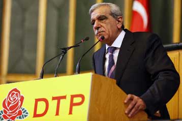 Απαγορεύθηκε το κουρδικό κόμμα της Τουρκίας από το Συνταγματικό Δικαστήριο