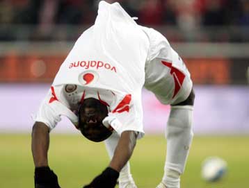 Λούα Λούα, η επιστροφή και φήμες για Έλτον Μπραντάο