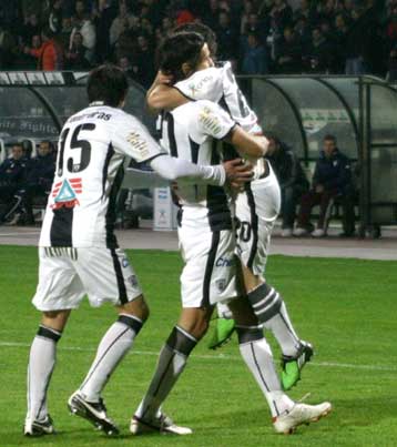 Διάλειμμα στα μεταγραφικά, ο ΠΑΟΚ με Παπάζογλου και Ίβιτς για το «διπλό» στην Καβάλα