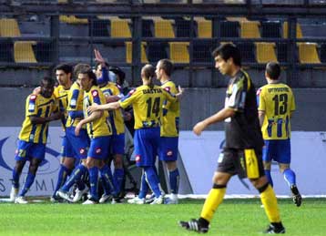 Έλαμψε ο Αστέρας και υποχρέωσε τον Αρη στην πρώτη ήττα του στο Βικελίδης