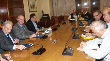 Σε συμφωνία με τους λιμενεργάτες για τον ΟΛΠ κατέληξε η κυβέρνηση