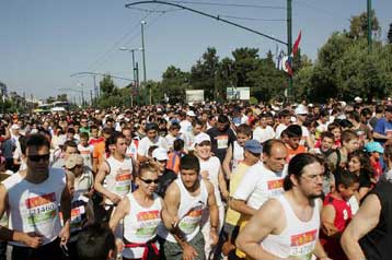 Μαζική η συμμετοχή των πολιτών στον 26ο Γύρο της Αθήνας