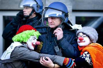 Συλλήψεις διαδηλωτών στο περιθώριο της διάσκεψης για το κλίμα στην Κοπεγχάγη