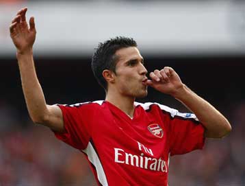 Η Αρσεναλ θα μηνύσει την ολλανδική ομοσπονδία για τον Φαν Πέρσι