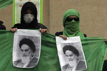 Αυστηρό μήνυμα στους οπαδούς της αντιπολίτευσης από τον πνευματικό ηγέτη του Ιράν