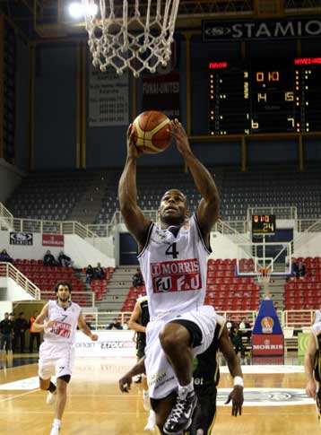 Χωρίς να… ζοριστεί ο ΠΑΟΚ επικράτησε 77-61 του Ηλυσιακού