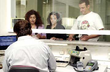 Κύμα μεταβιβάσεων και γονικών παροχών ακινήτων στις Εφορίες