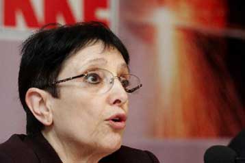 Δήθεν αντιμετώπιση της διαφθοράς επιχειρεί η κυβέρνηση, τονίζει η Αλ.Παπαρήγα